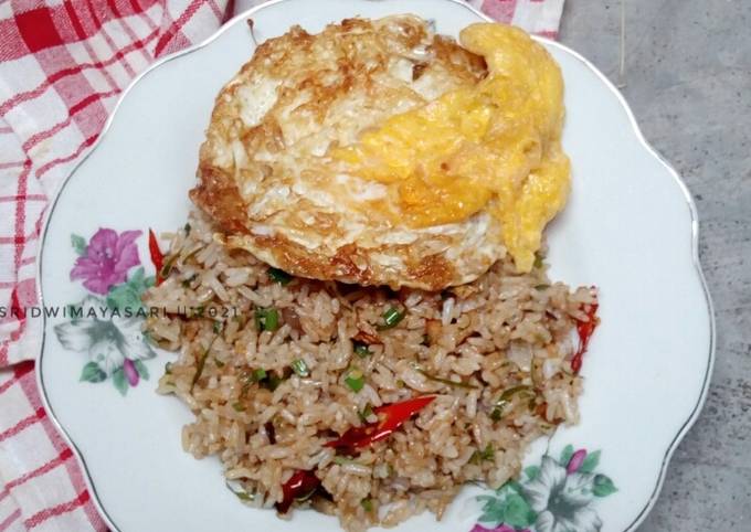 Nasi Goreng Daun Jeruk