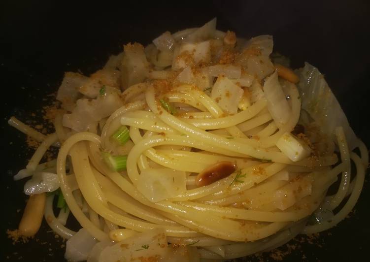 Bottarga la miseria - Spaghetti limone, finocchio e bottarga