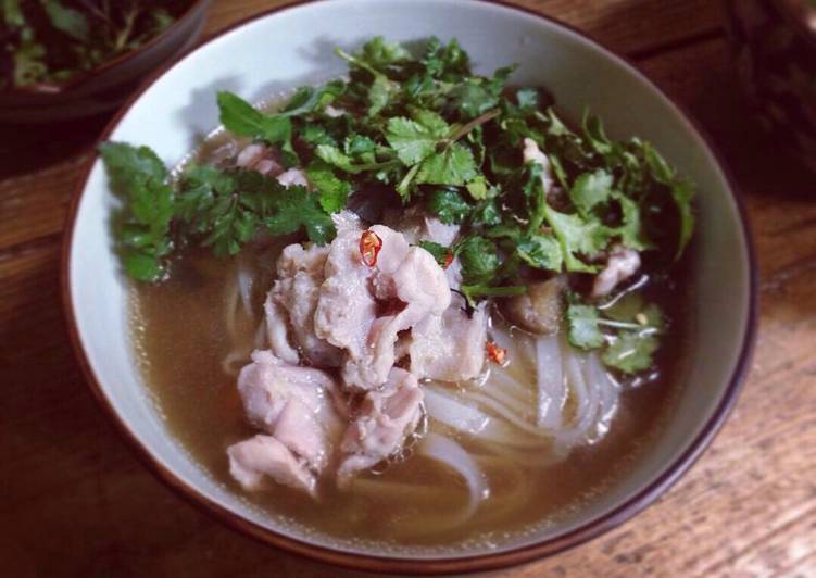 Vietnamese-style Pho Noodle Soup Vietnamese-style Pho Noodle Soup