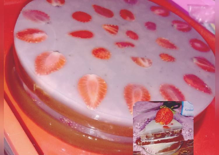 Puding lapis bolu coklat strawberry