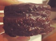 Una foto de alfajor de nuez