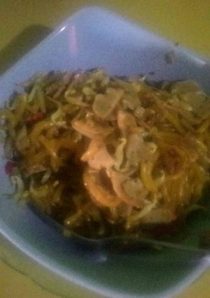 Foto resep Mie goreng / mie golosor / mie kenyol /mie aci pemula