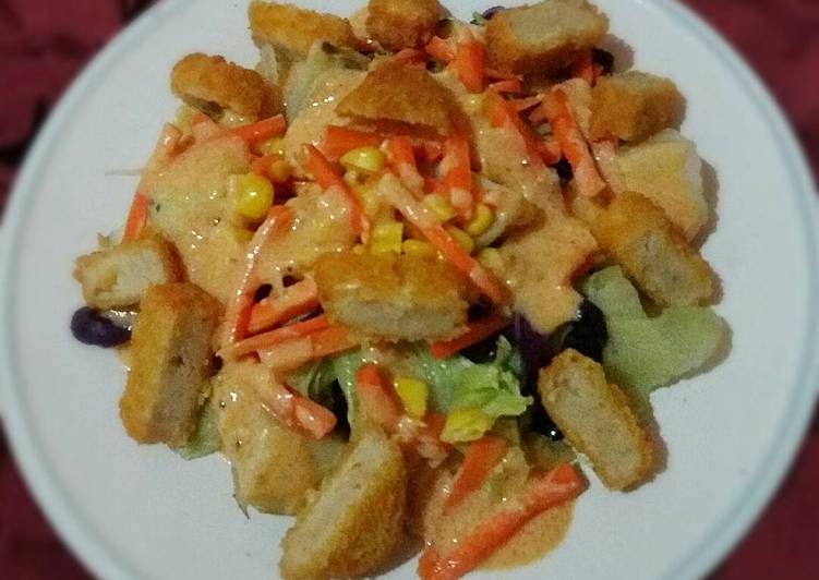 Resep Caesar Chicken Salad (yoghurt dressing) Enak Banget