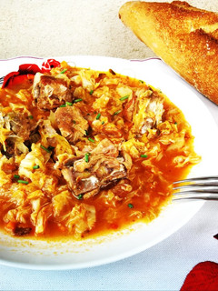 Una foto de Rabo de cerdo con repollo
