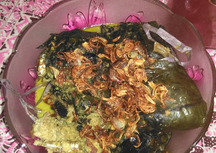 Resep Buntil Daun Talas yummy oleh meyna 23 Cookpad