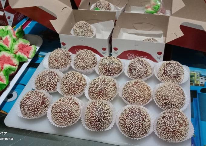 Onde-Onde Ubi Ungu