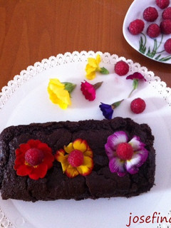 Una foto de Plumcake vegano con frambuesas/Plumcake vegano con lamponi