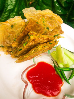 Foto resep Martabak Telur Bumbu Kari dengan Kulit Lumpia (Cemilan)