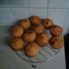 A picture of Cardamon Cupcakes.