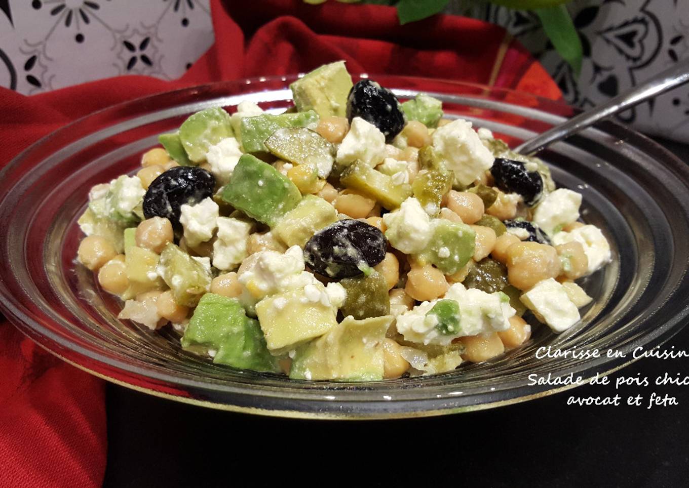 Salade de pois chiches, avocat et fêta