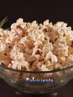 Una foto de Palomitas de maíz en freidora de aire
