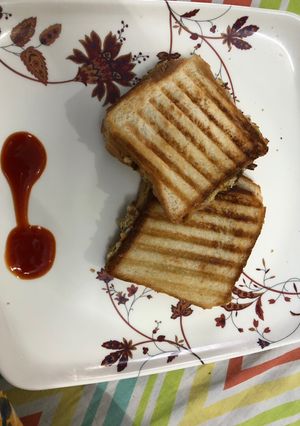 A picture of Omlet Sandwitch.