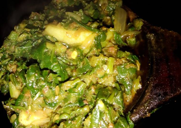 Recipe of Homemade Alo Palk methi