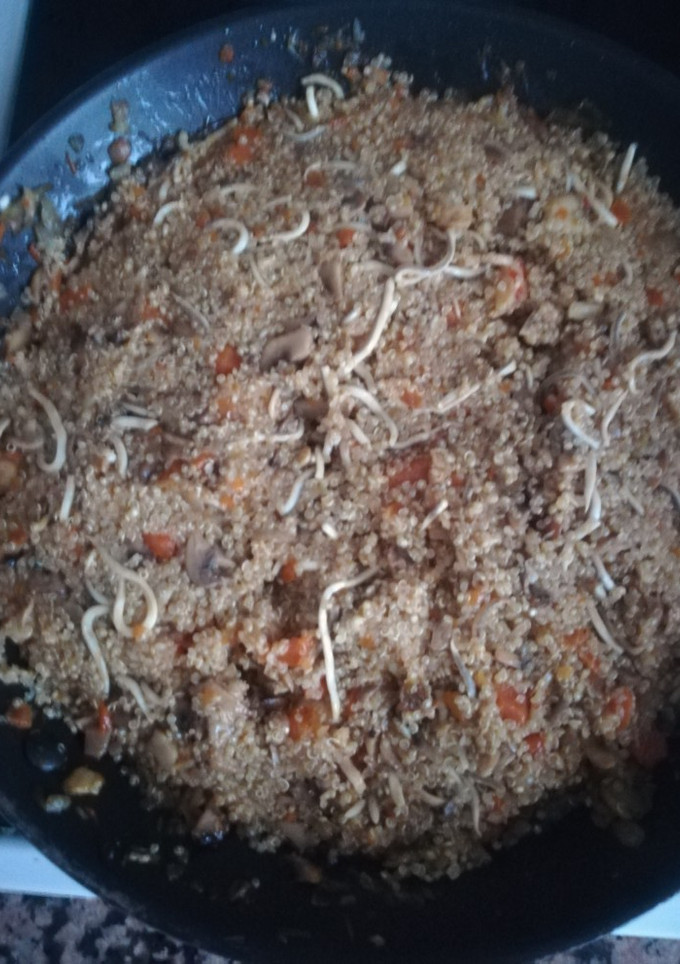 Una foto de Quinoa mar y montaña