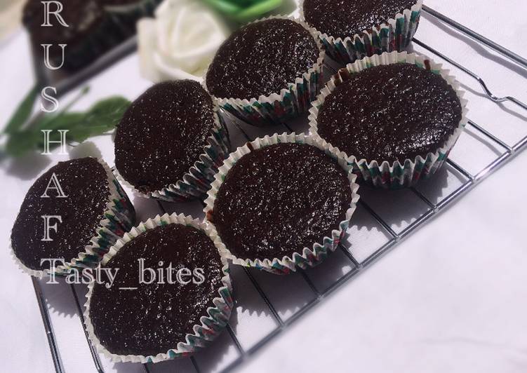 Simple Way to Prepare Perfect Moist chocolate cup cakes