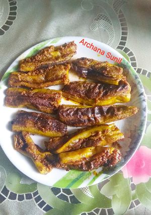भरवा तुरई (कलौजी)(bharwa torai recipe in hindi) रेसिपी मुख्य फोटो