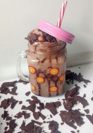 A picture of Oreo chocolate shake.
