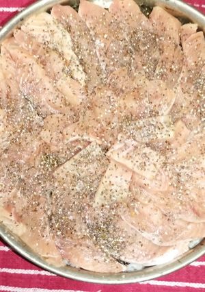 Una foto de Torta de Sushi con Salmón, Algas Nori y Chía
