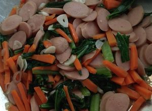 Foto resep Tumis casim wortel dan sosis sederhana