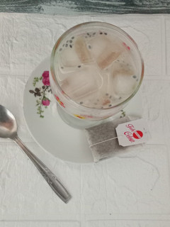 Foto resep 046. Es Teh Susu Selasih