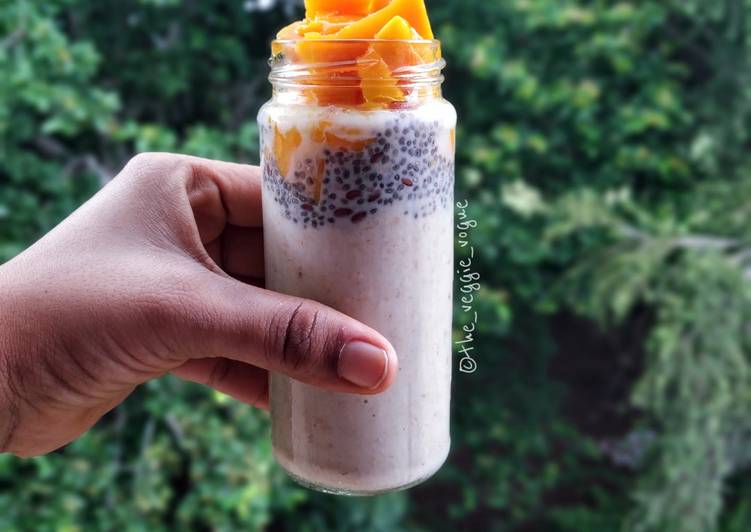 Overnight oats chia seeds with mangoes
