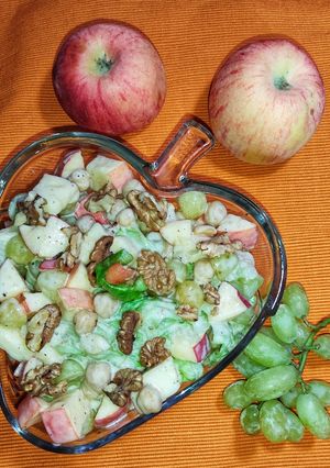 A picture of Apple Waldorf Salad.