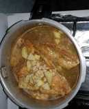Filete de pescado seco con garbanzos y papas