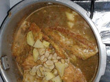 Filete de pescado seco con garbanzos y papas