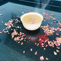 A picture of Saffron Rose Tea.