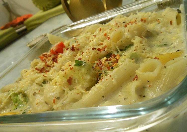 Creamy Pasta in White Sauce Creamy Pasta in White Sauce