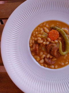 Una foto de Fessolets con chorizo picante, zanahoria y apio