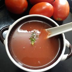 A picture of Tomato soup.