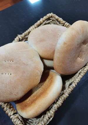 Una foto de Pan amasado de campo esponjoso
