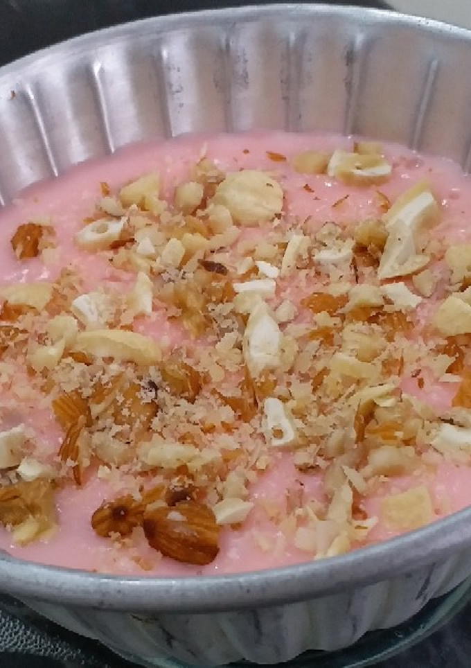 A picture of Raspberry Custard.