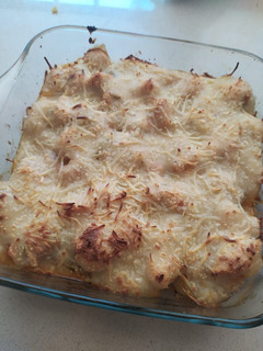 Una foto de Pastel de pollo y patatas