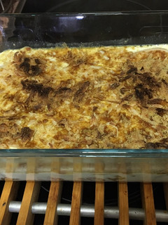 Una foto de Pechuga gratinada con sopa de cebolla