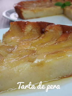Una foto de Tarta de pera. Postre muy fácil, económico y delicioso