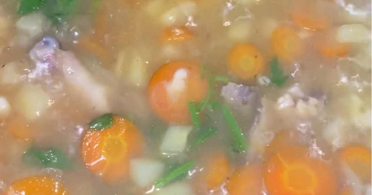 Resep Sup Ayam Mudah dan Praktis Dihidangkan