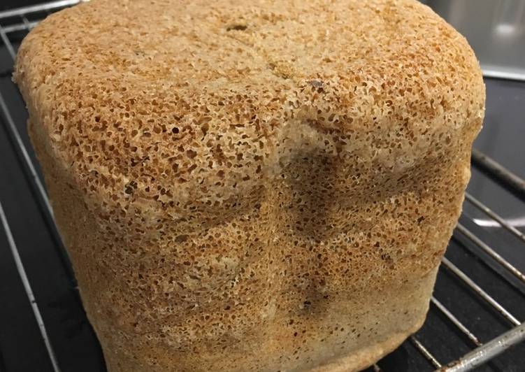 Spelt bread with mixed seeds