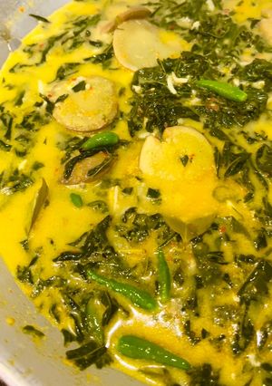 Foto resep Gulai Daun Singkong Teri Jengkol