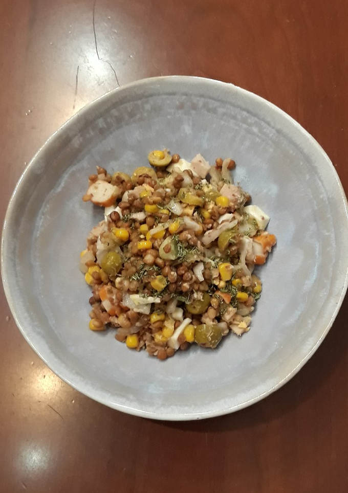 Una foto de Ensalada de lentejas con aceite aromatizado con romero