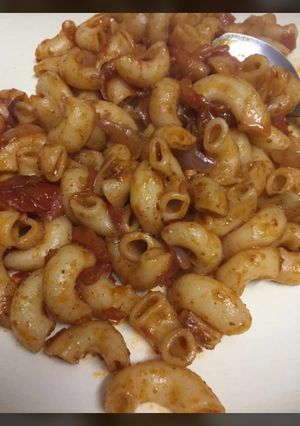 A picture of Macaroni.
