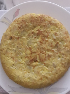 Una foto de Tortilla de patatas y cebolla