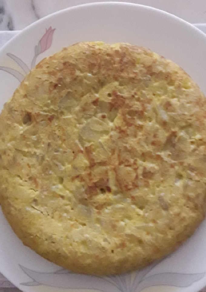Una foto de Tortilla de patatas y cebolla