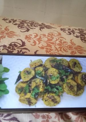 A picture of Cauliflower palak methi muthia Receipe.
