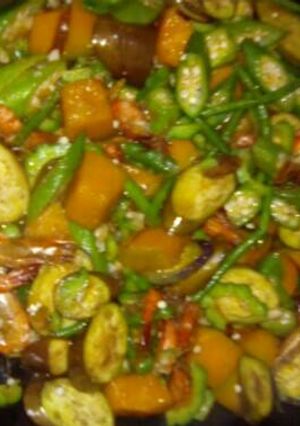 A picture of Pinakbet ng Pinoy.