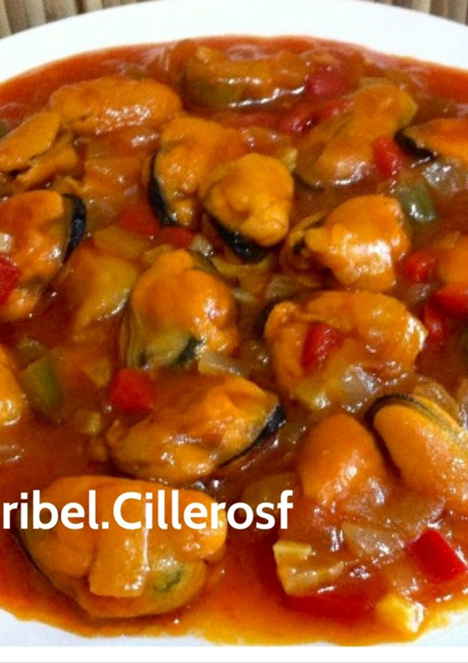 Una foto de Mejillones en salsa de tomate al orégano casero