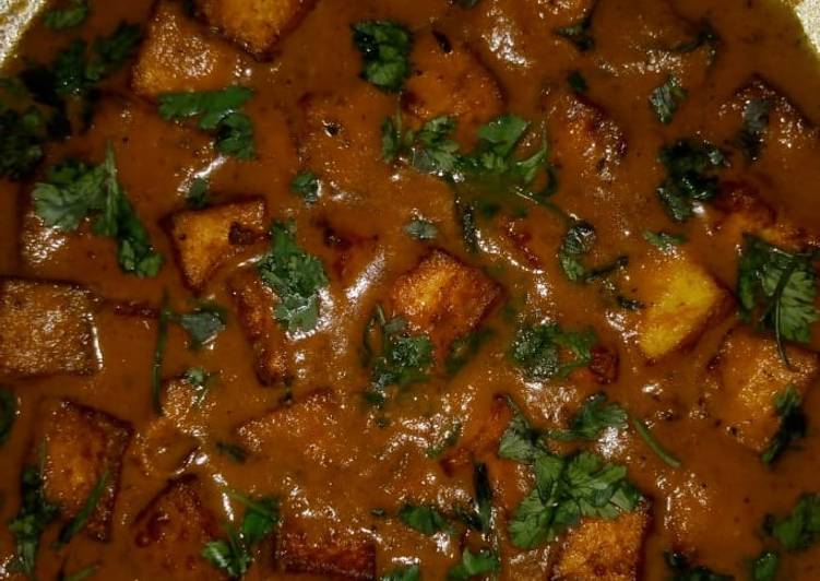 Simple Way to Make Any-night-of-the-week Paneer in tomato gravy