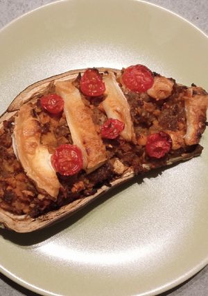 Une photo de Aubergines farcies aux légumes et fromage de chèvre