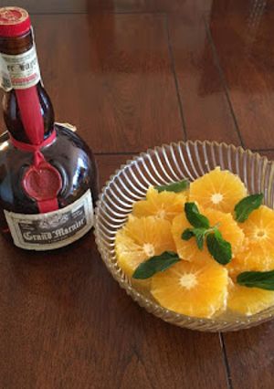 Una foto de NARANJAS AL GRAND MARNIER ©